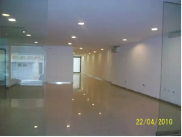 Showroom in Santa Venera