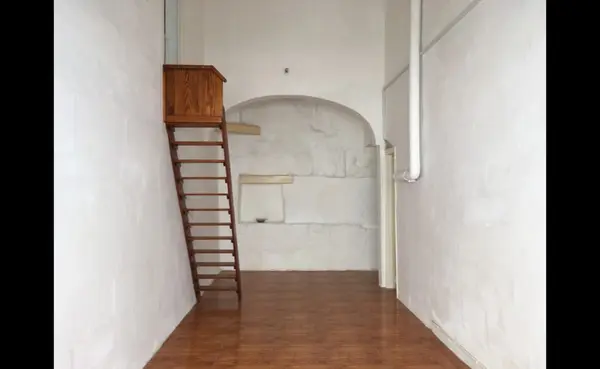 Take Away to let Malta: Valletta 60sqm premises for rent