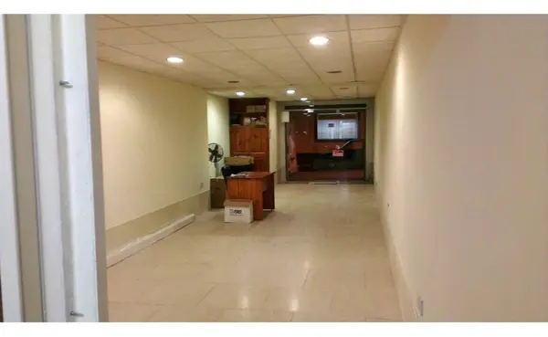 Shops for rent in Malta: 115 sqm Class 4B Shop in St Venera
