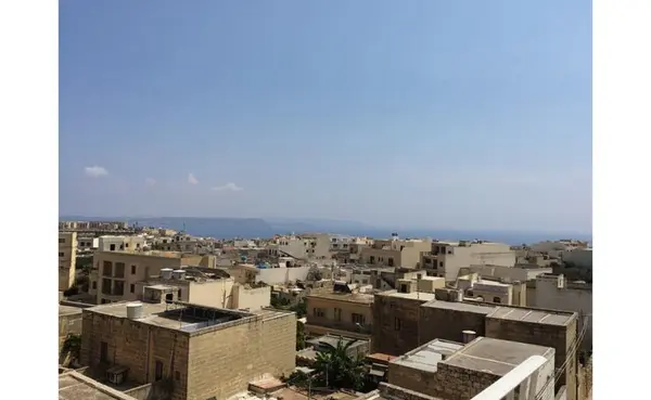Modern 3-Bedroom Maisonette in Ghajnsielem with Scenic Views