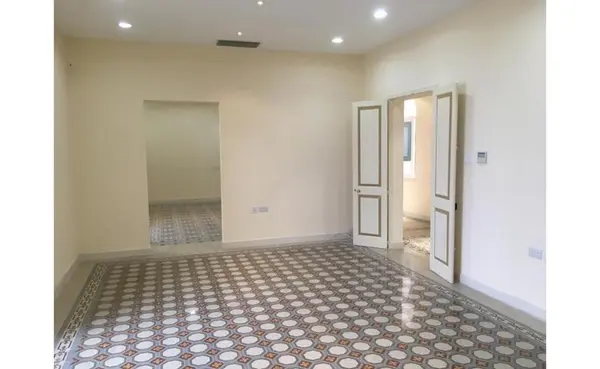 Office in Malta: 185sqm Premises for Rent In The Centre Of Valletta
