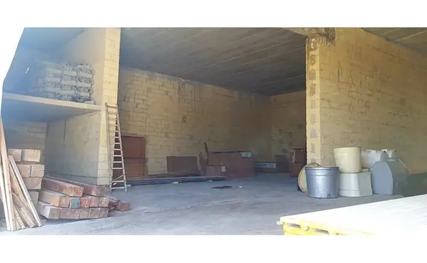 Real estate Malta: Huge 9000 square metre building for rent in Zebbug