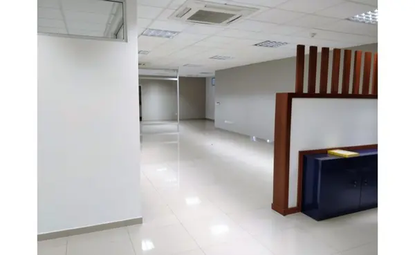 Modern Office for rent in mriehel with an area of 266sqm and optional parking for rent