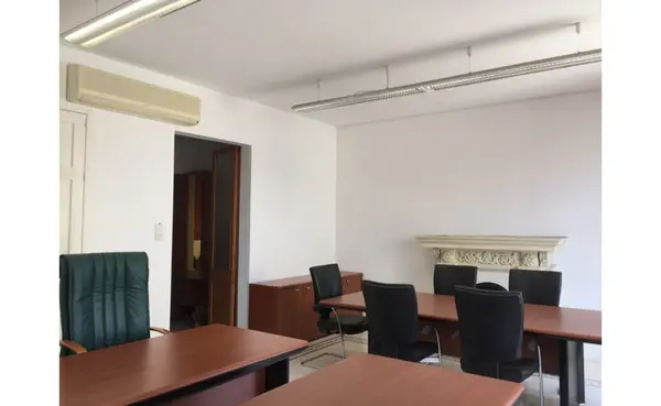 Office to let Malta: 180 sqm Office in Valletta