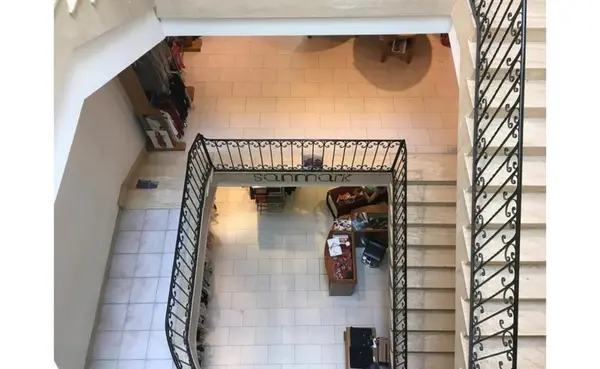 Shop to let in Malta: Headquarters Office Or Showroom Block in Prime Location