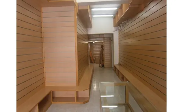 Shop to let in Malta: 45sqm premises for rent in Cospicua