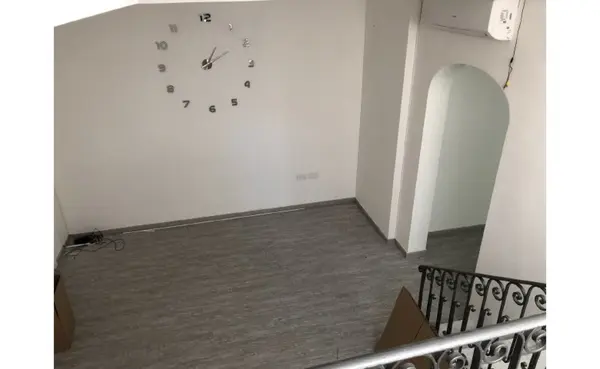 Office to let Malta: Valletta 30sqm Commercial For Rent with its Own Entrance