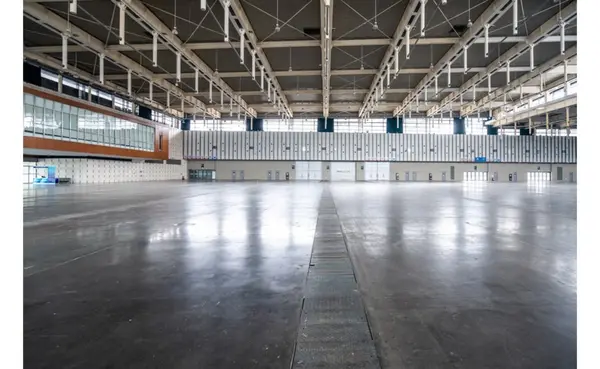 500 square metre Warehouse in Handaq for rent