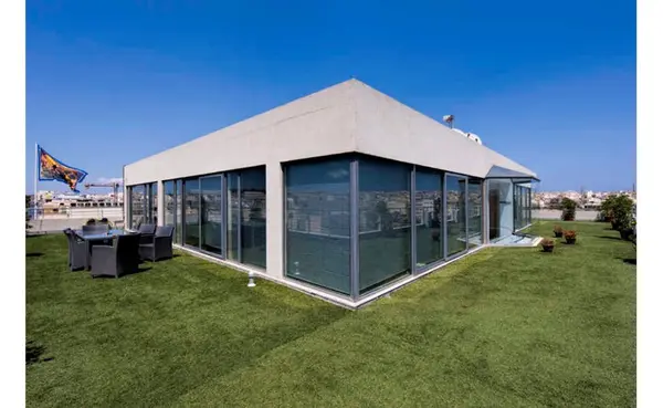 penthouse office for rent in mosta