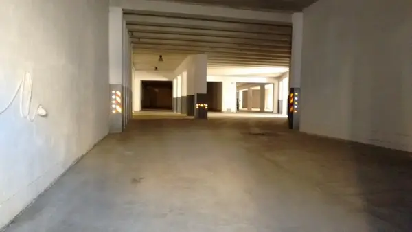 Warehouses for rent in Malta: 800 square metre Warehouse for Rent in Handaq Qormi