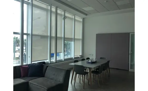 Office to let in Malta: Seafront 200sqm Commercial premises for rent on on the Strand with Great Views