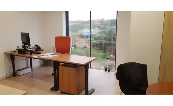 Office to let in San Gwann with an area of 431sqm