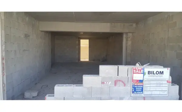 Shops for rent in Malta: 70sqm Commercial premises for rent in a prime area of Marsascala