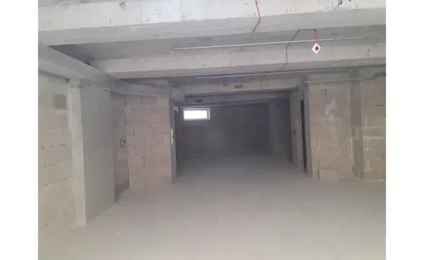 Shop to let Malta: Sliema 111sqm commercial premises for rent