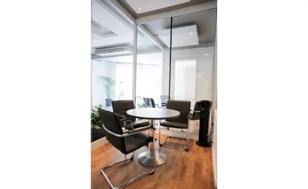 Offices for rent Malta: Modern commercial premises to let with an area of 10sqm