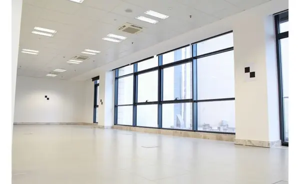 Prime 165sqm Office Space in Mercury Tower, Malta Available for Rent