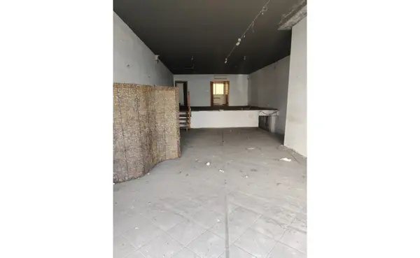 Shops for rent in Malta: 190sqm premises for rent in San Gwann