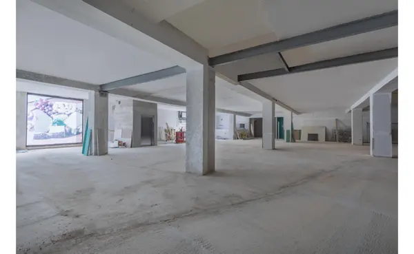 Commercial Office / Showroom For Rent in the Centre of St Julians that consists of 612 sqm