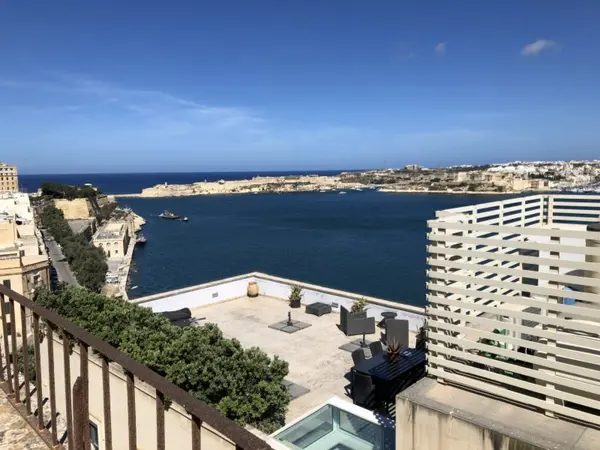Malta real estate: House for Sale in Valletta with an application ongoing for permits for 2 more floors