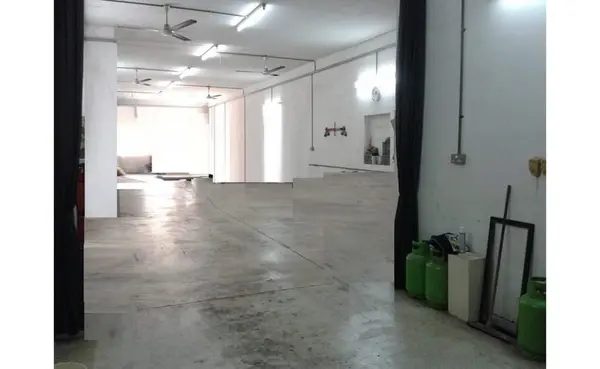Real estate Malta: 330sqm Marsaxlokk Large Garage
