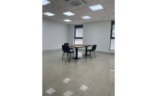 Offices for rent in Malta: 96sqm premises for rent in Portomaso