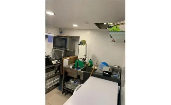 Shops for rent in Malta: Mosta shop with class 4C permits for rent
