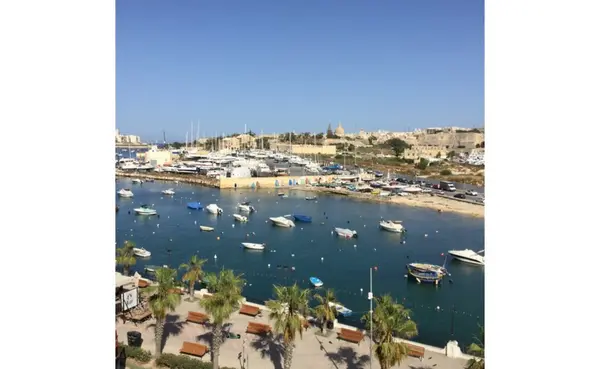 Offices for rent in Malta: penthouse office for rent in Gzira