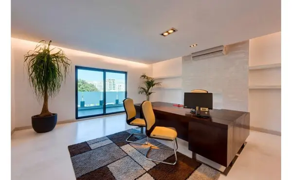 Offices Space for rent in Pieta that consists of 182sqm
