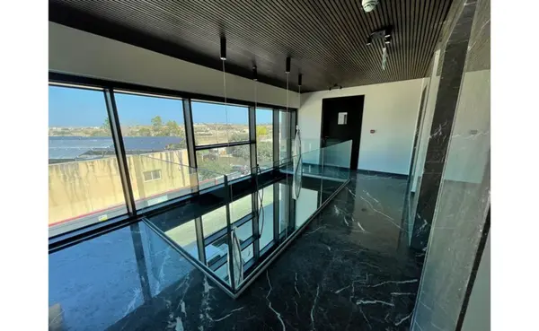 Modern Office for rent in Naxxar with parking