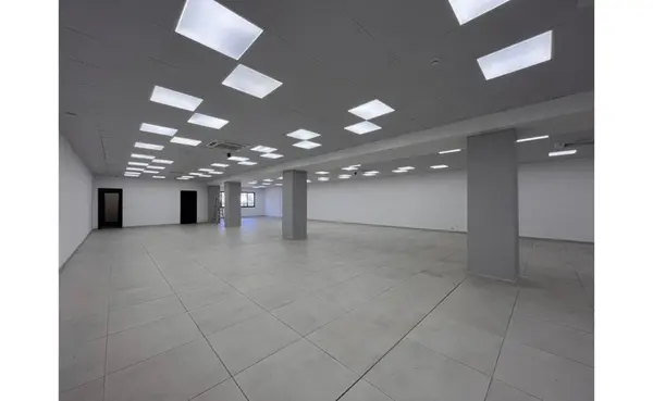 Office / showroom / gym /clinic to let in Malta: Fgura 450sqm commercial premises for rent