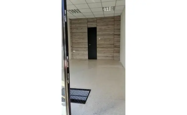 Shop to let Malta: San Gwann shop for rent with an area of 85sqm