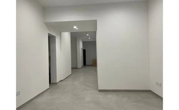 Shops for rent in Malta: 45sqm Sliema property for rent