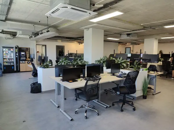 Ta' Xbiex 100sqm office to let