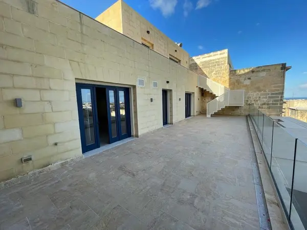 Offices for rent Malta: Valletta State of the Art Brand New Office block to let with an area of 1746sqm