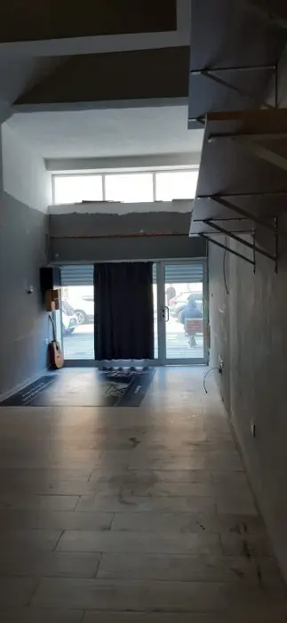 Shop to Let in Zebbug - Prime 40sqm Ground Floor Space with Class 4b Permits