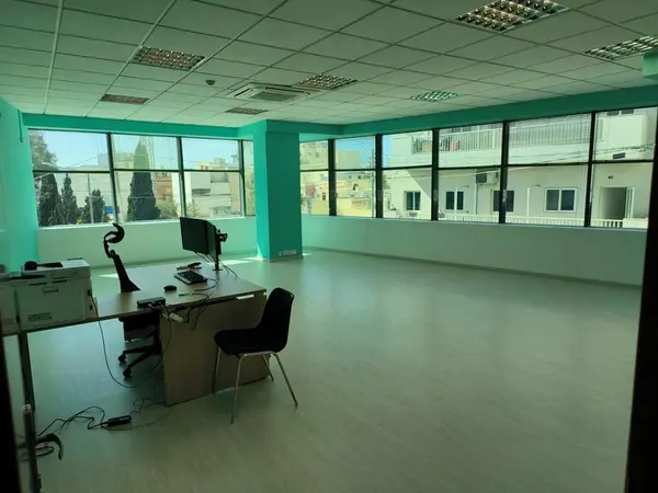 Office to Let in Paola - 800sqm, 5 Rooms, 4 Bathrooms, Class 2B Permits