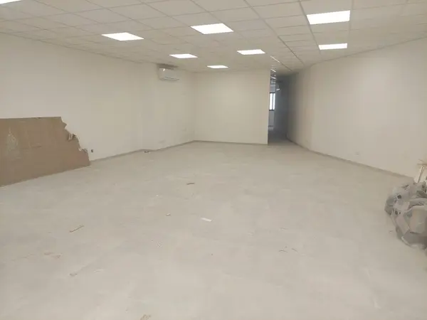 Top Floor Offices with Modern Amenities
