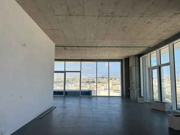 Office space that consists of 365 sqm for rent in Ta xbiex