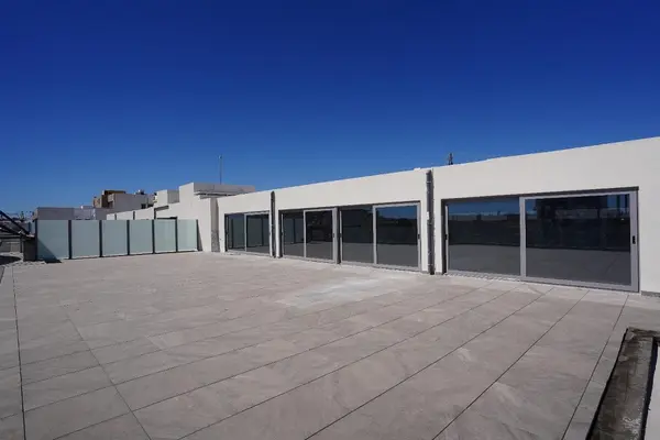 Penthouse Office that Consists of 525sqm for rent in Gzira