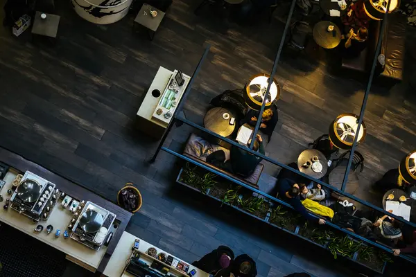 Restaurants/Bars/Take-aways