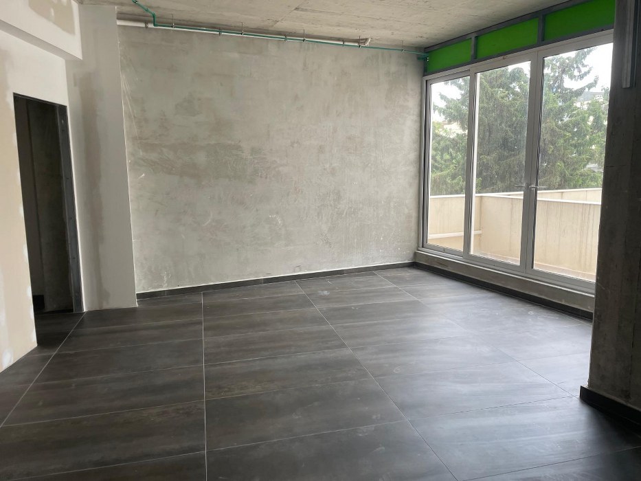 345sqm commercial premises for rent in St Venera
