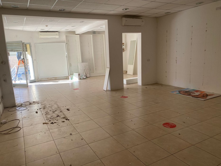 Lovely Ground Floor Office or Shop in Swieqi