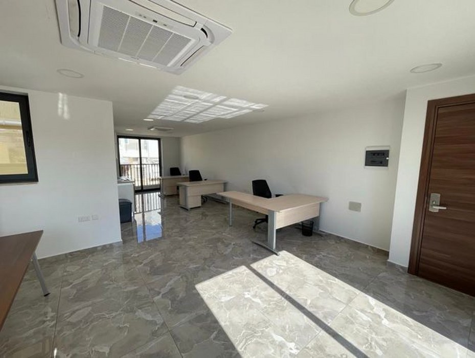 Offices for rent Malta: 74sqm commercial premises in Birkirkara