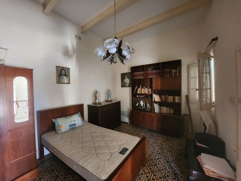 Large townhouse for sale in Ghajnsielem, Gozo