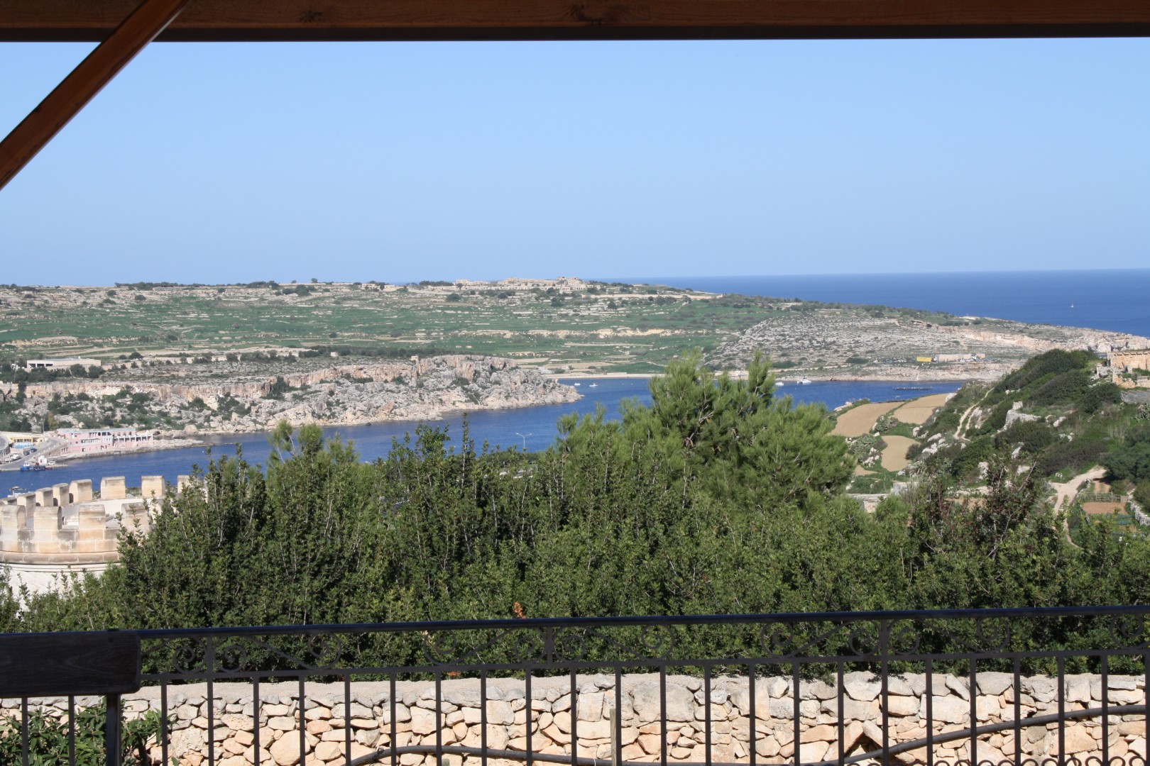 Exclusive Wardija Villa with Expansive Gardens