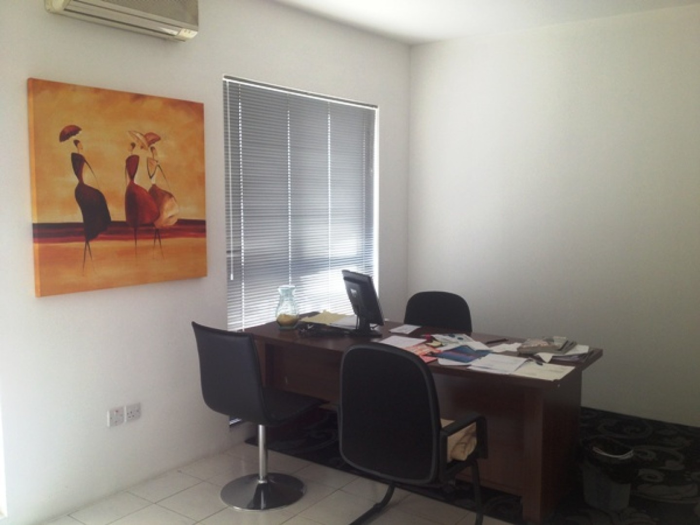 A smart 75 sqm office with Fantastic Views on the seafront