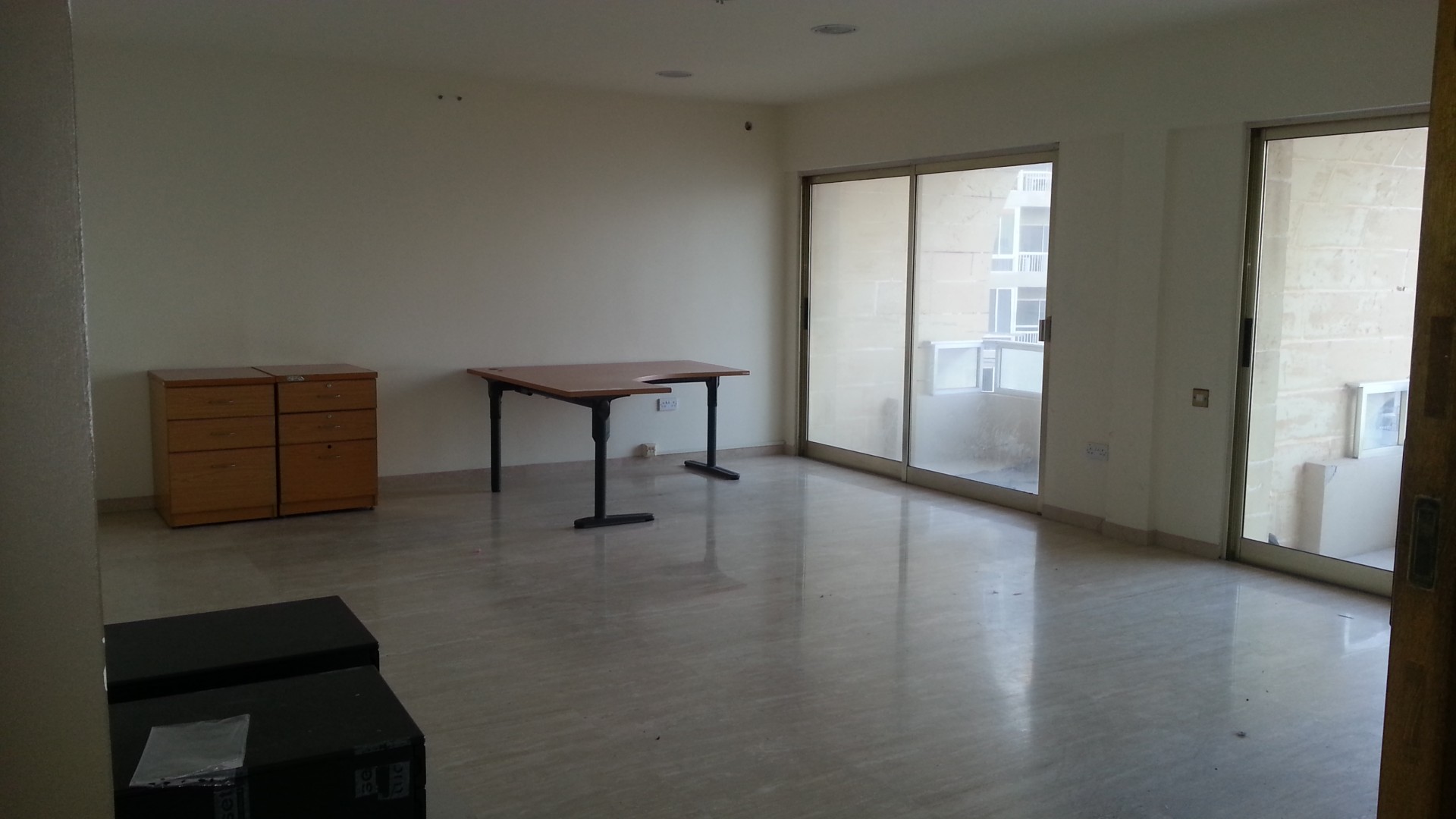 Seafront Office that Consists of 300sqm for rent in sliema