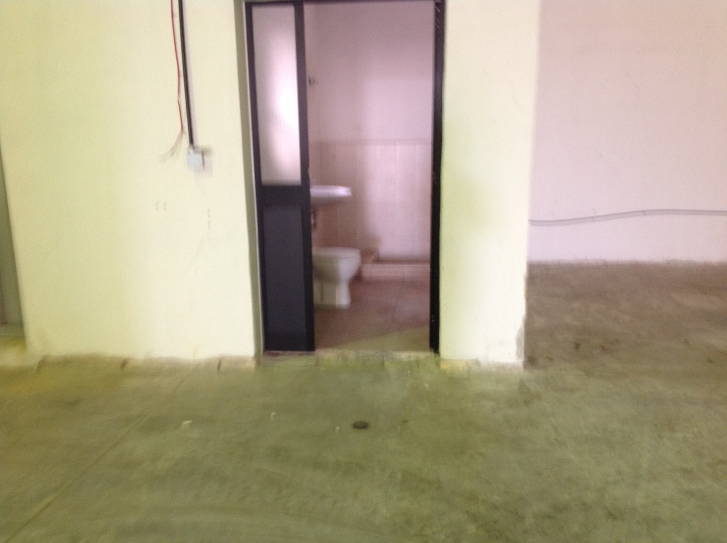 Modern 550 square metre Warehouse in Qormi to let
