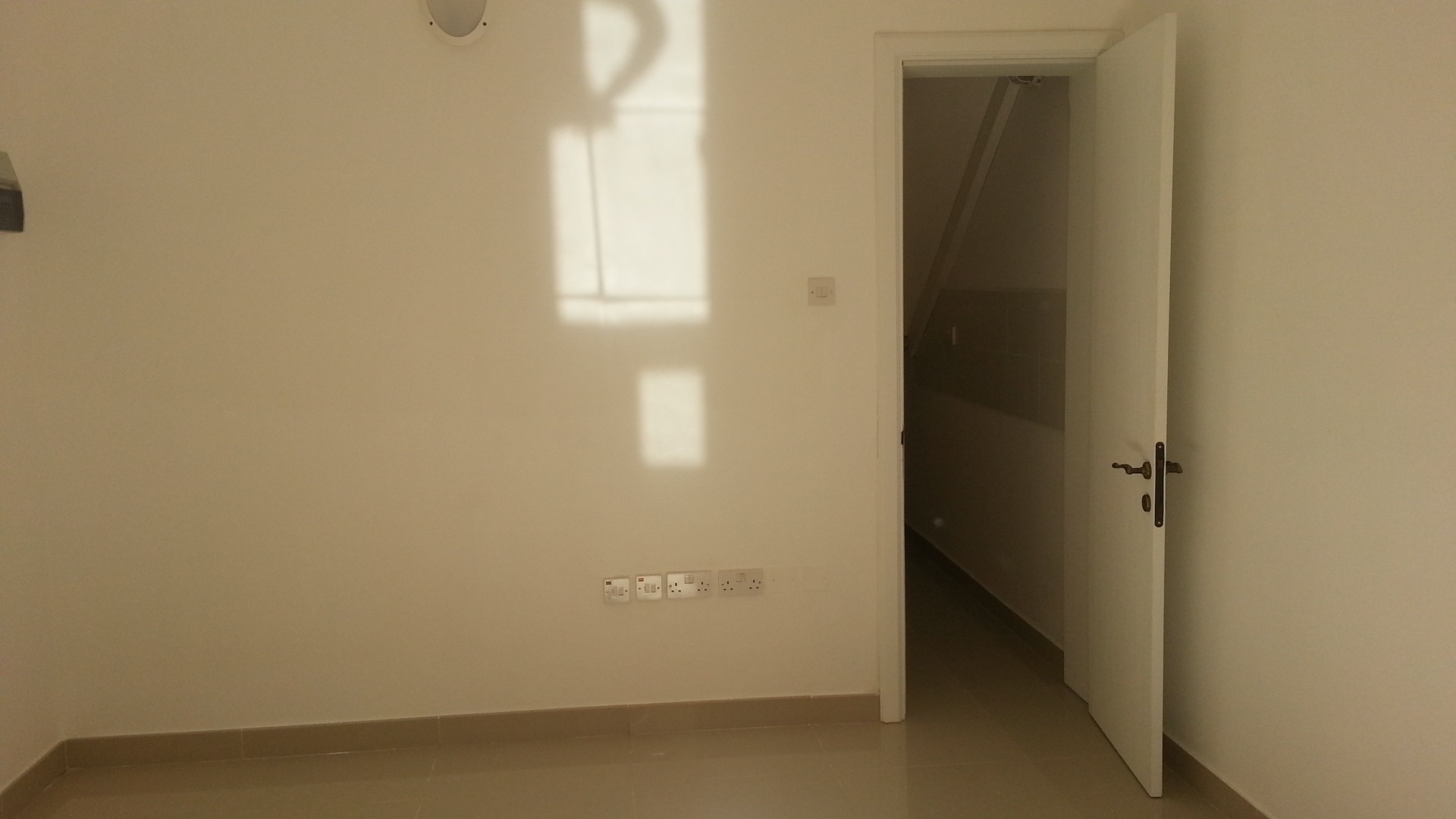 Small Townhouse office in Sliema to let