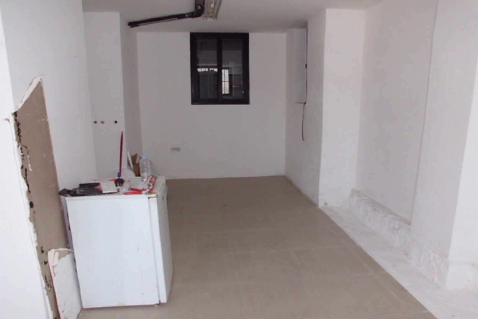 Modern Msida ground floor commercial office/shop to let/for sale approx 120 square metres